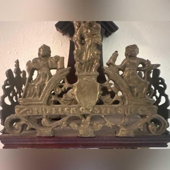 Vintage Dutch Wall Clock Late Victorian Style Mechanical Wind-Up Made in Holland - Picture 4 of 12